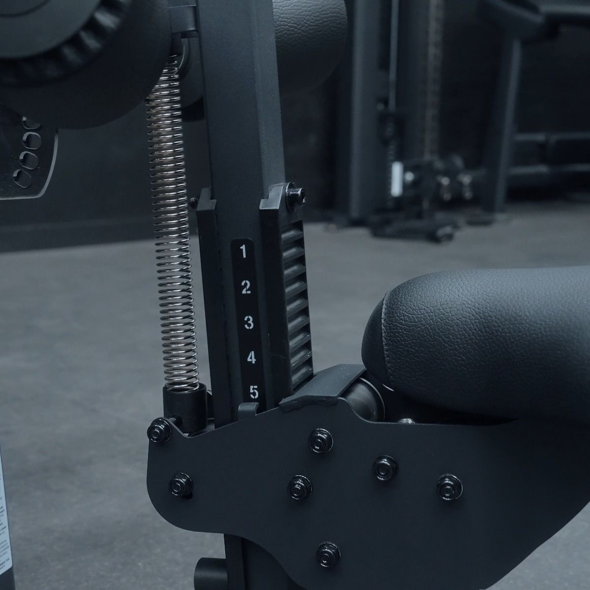 Seated Dip - Onyx™ Series